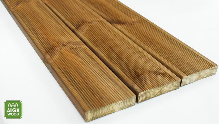 Panneau NERVillé Pin Brun Imprégné sous Pression 28×120 classe AB – AlgaWood