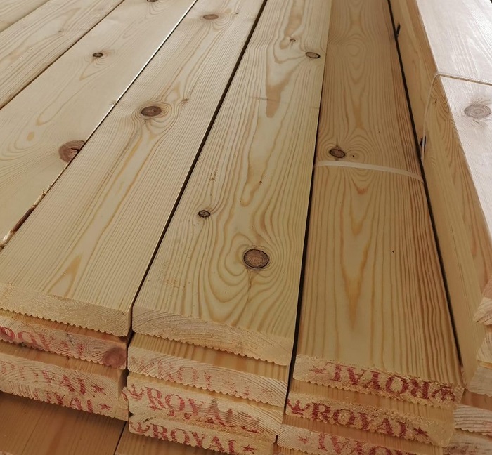 28×120 Pin, planche rainurée, classe C – AlgaWood