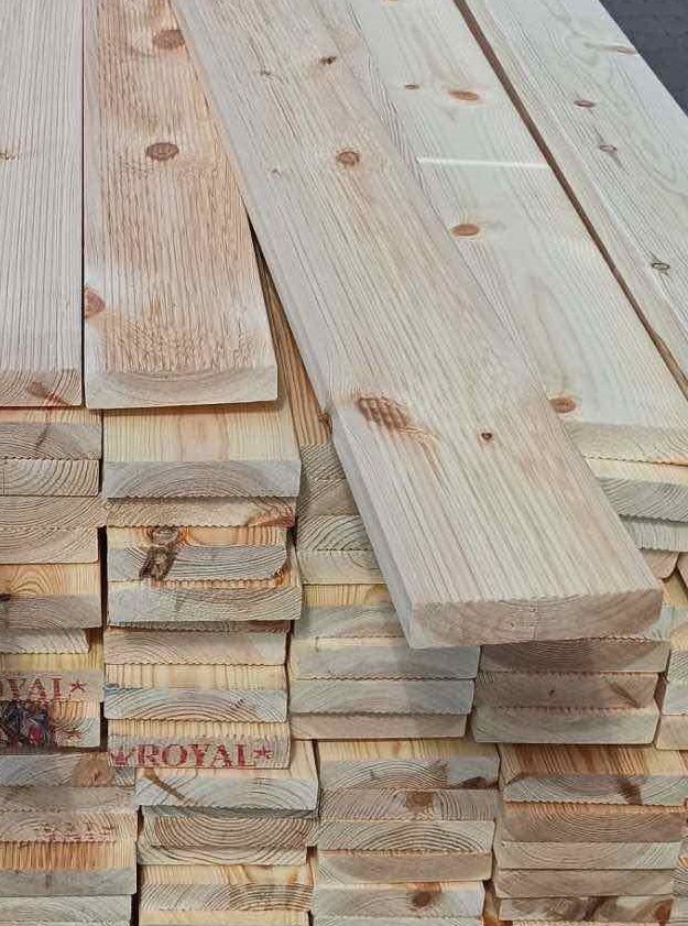 28×120 Pin, planche rainurée, classe C – AlgaWood
