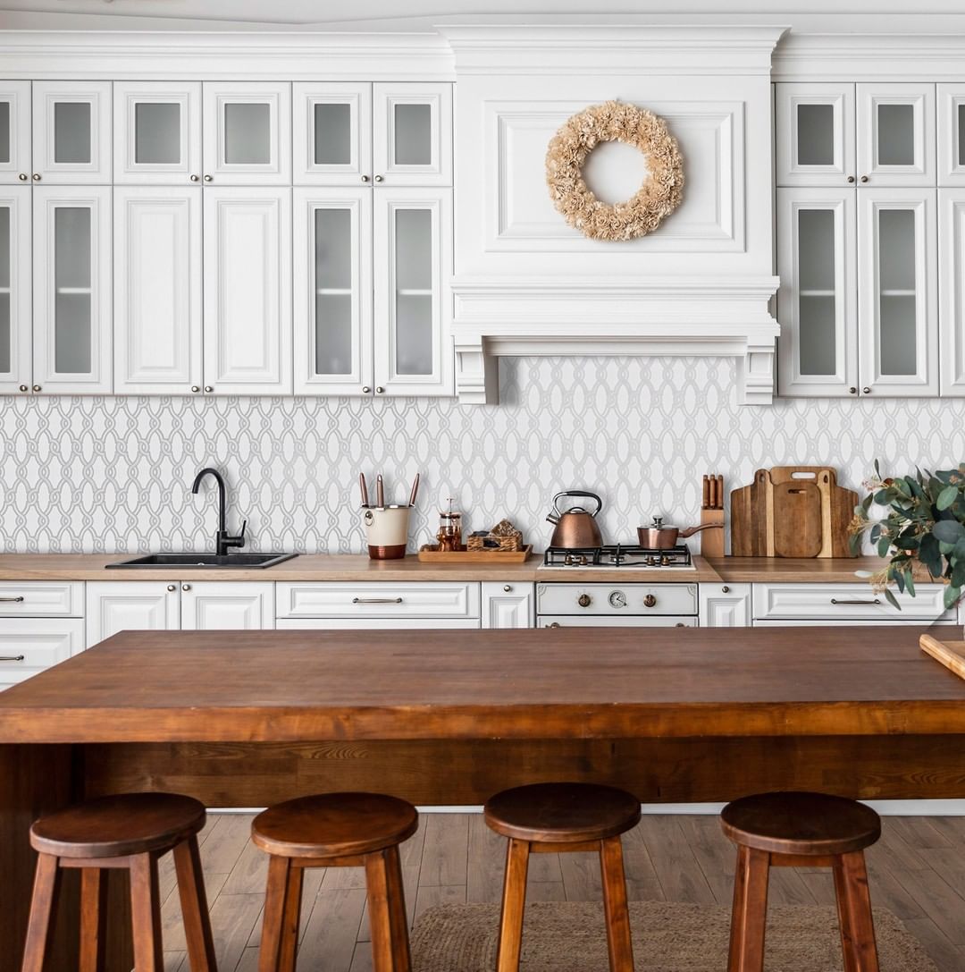carrara-white-herald
