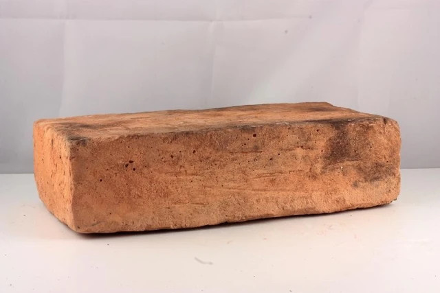 Appui de fenêtre extrême 3,5 cm, finition droite à gauche