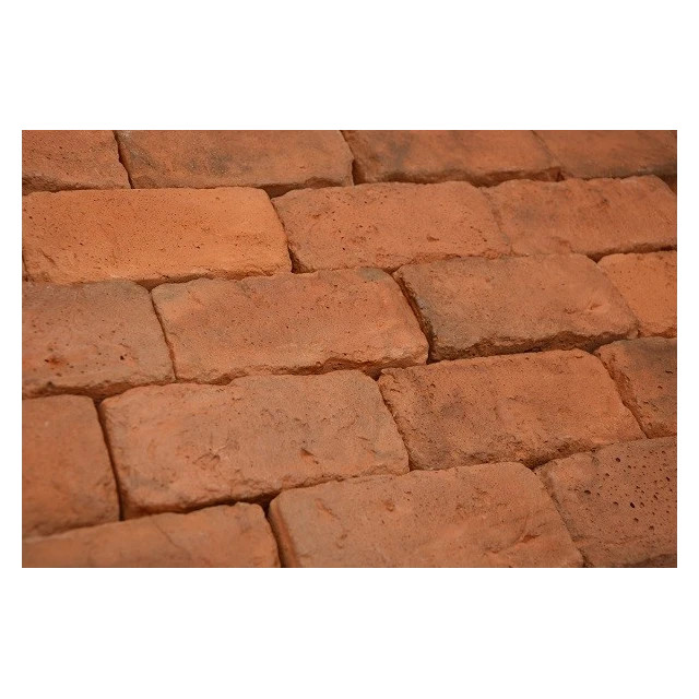 Briques de terrasse anciennes  naturelles – L : 6.5 cm x H : 13.5 cm x Ep : 3.5 cm