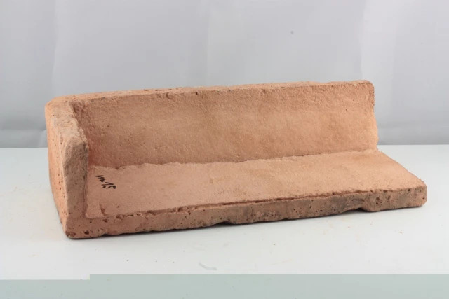 Appui de fenêtre/bord d'escalier, finition droite de 1,5 cm à droite