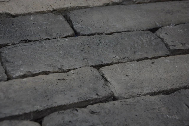 Brique de terrasse en ciment Graphite – L : 6.5 cm x H : 27 cm x Ep : 3.5 cm
