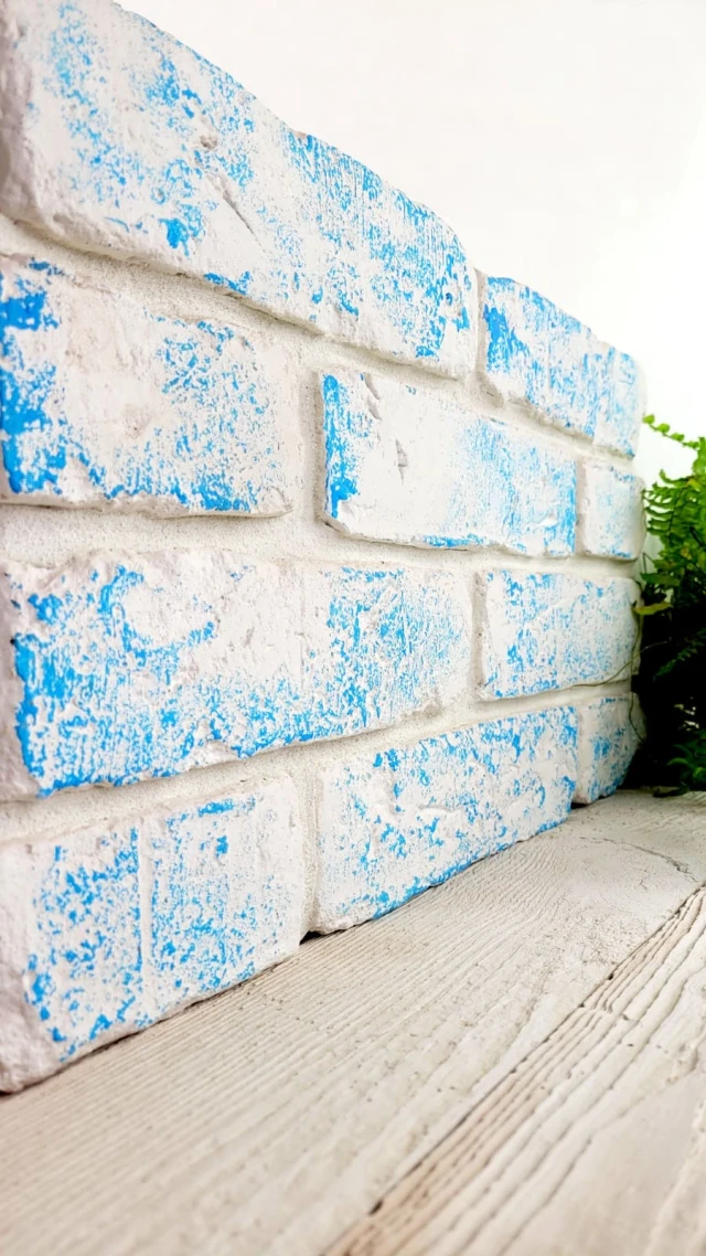 Bleu pastel blanchi