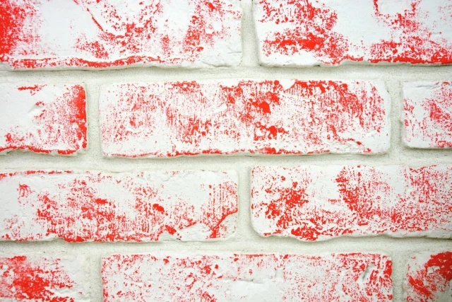 Rouge Pastel Blanchi