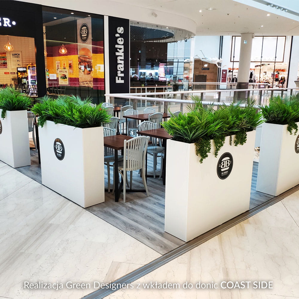 Remplir le pot Coast Side avec des plantes – Green Designers