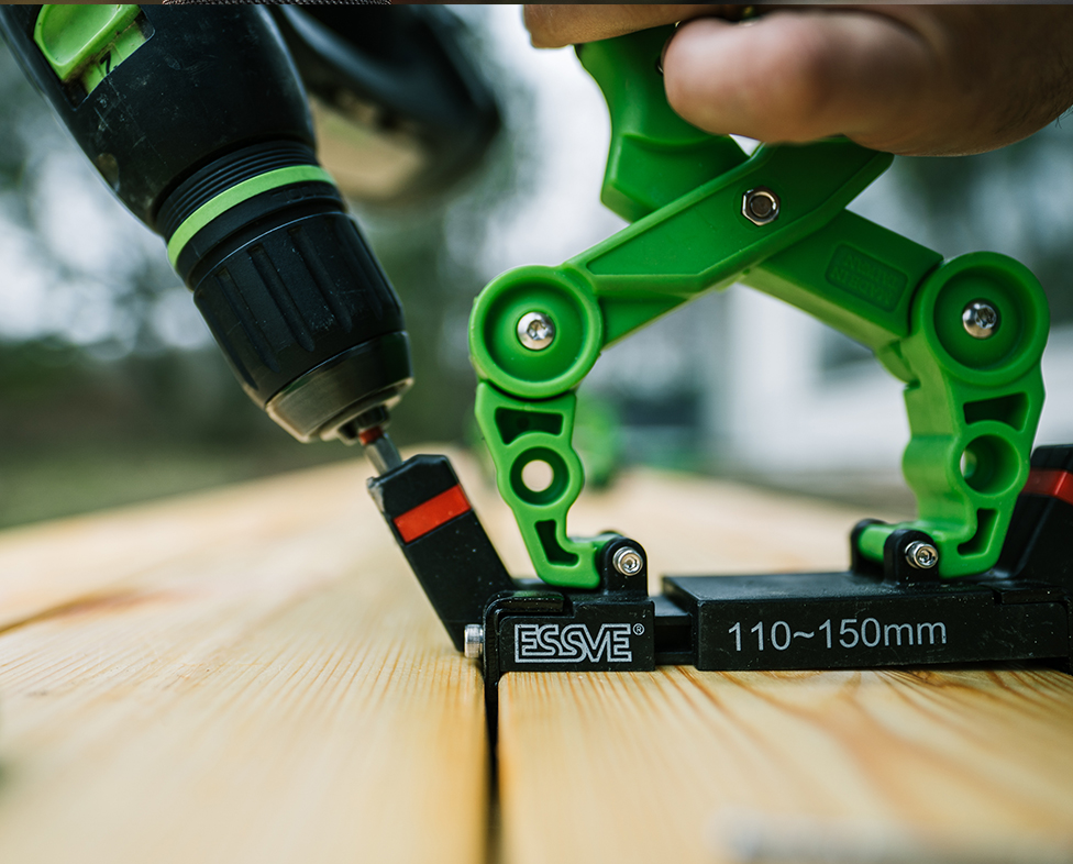 Essve HDS 110-150mm – Outil d'installation pour une installation cachée dans les planches de terrasse – AlgaWood